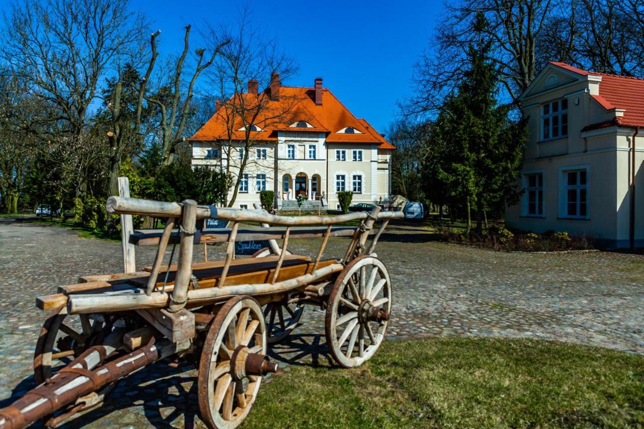 Palac W Debinie Krzeszkowice ภายนอก รูปภาพ
